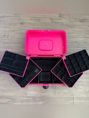 Caboodles Vintage Jewelry Case Hot Pink Cosmetic Storage Case 3 Tier
